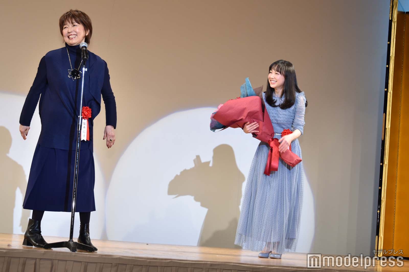 宮本信子、芦田愛菜 （C）モデルプレス