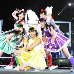 ももいろクローバーZ/photo by Hajime Kamiiisaka