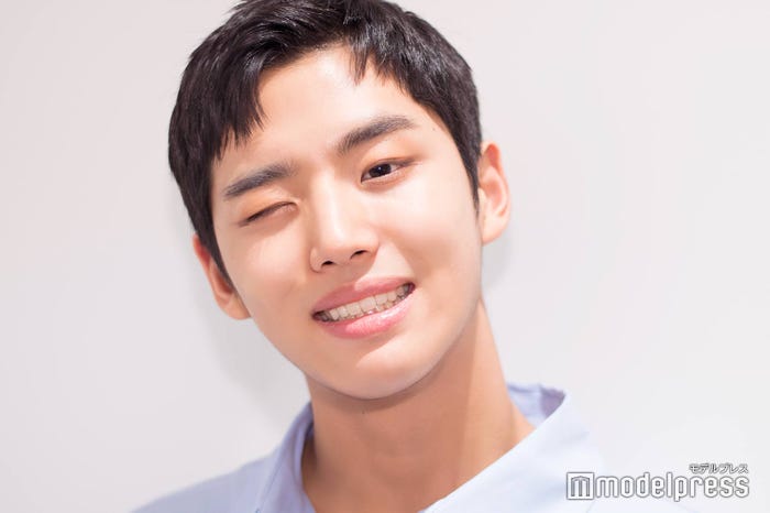 ホンソク (C)モデルプレス