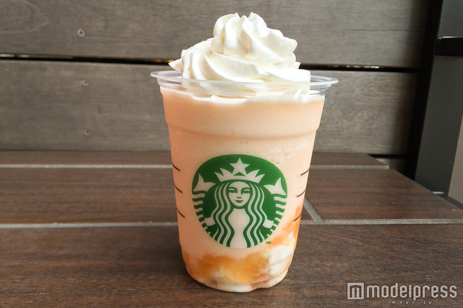 カンタロープ メロン ＆ クリーム フラペチーノ（C）モデルプレス