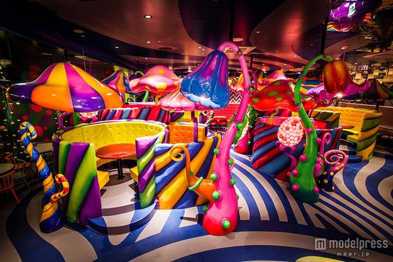 原宿をビジュアル化したカフェレストラン