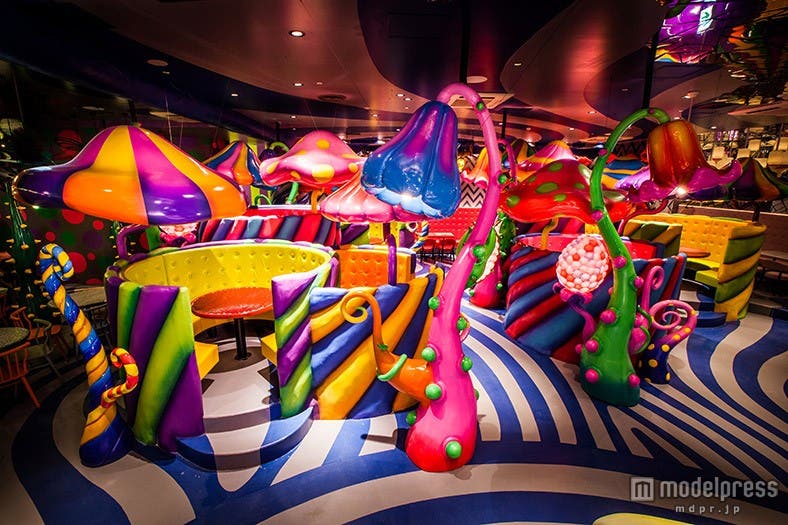 原宿をビジュアル化したカフェレストラン