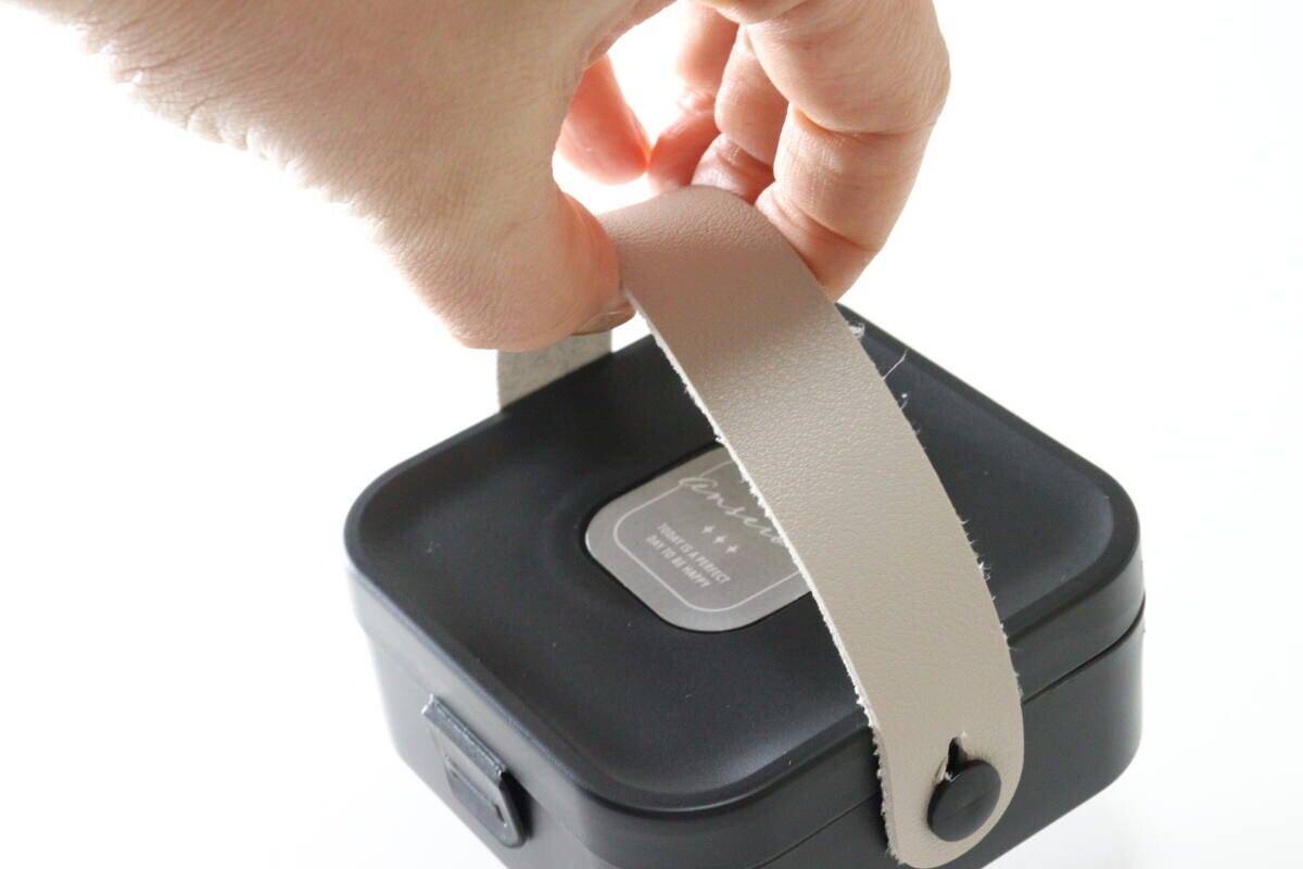 アクセサリー収納ボックス（外せるタイプ）　ハンドル