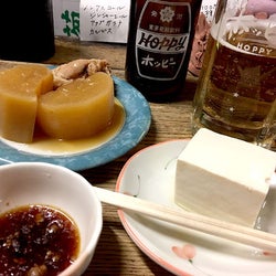 三冷ホッピーと古典酒場の定義を作り上げた店、さようなら昭和という時代を体現した女将