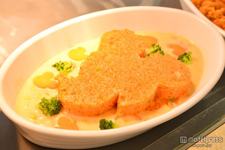 ミッキー型のチキンライス