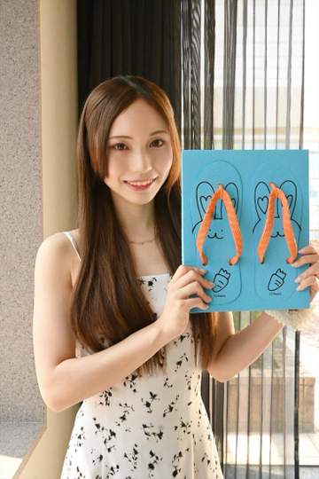 元NGT48川越紗彩 オールアザー電子版写真集未公開カット第2弾「載せるか悩んだカットがたくさん」 ビーチサンダルのブランドともコラボ