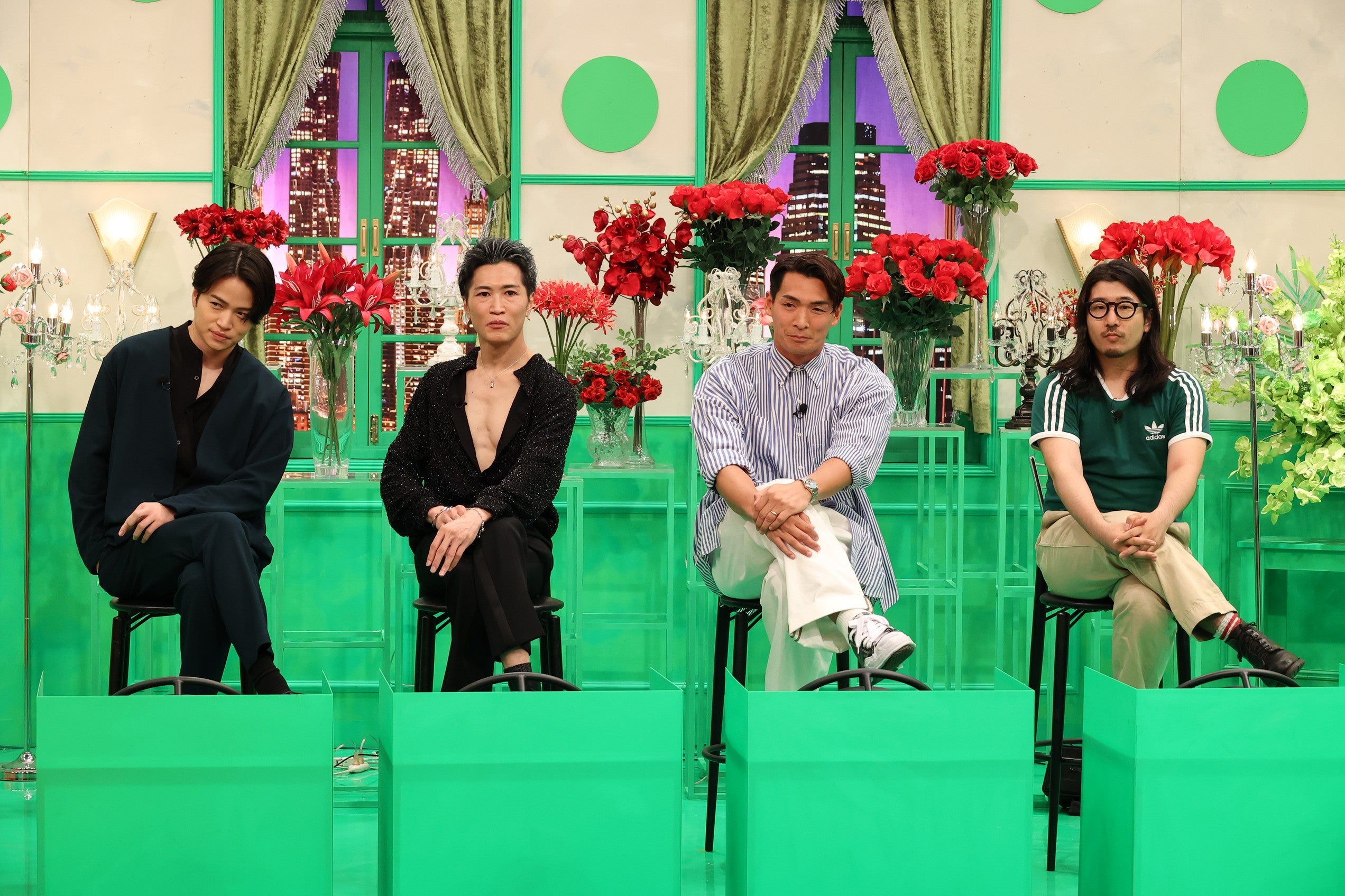 (左から）菊池風磨、岡本宗史、槙野智章、ヒカル（C）フジテレビ