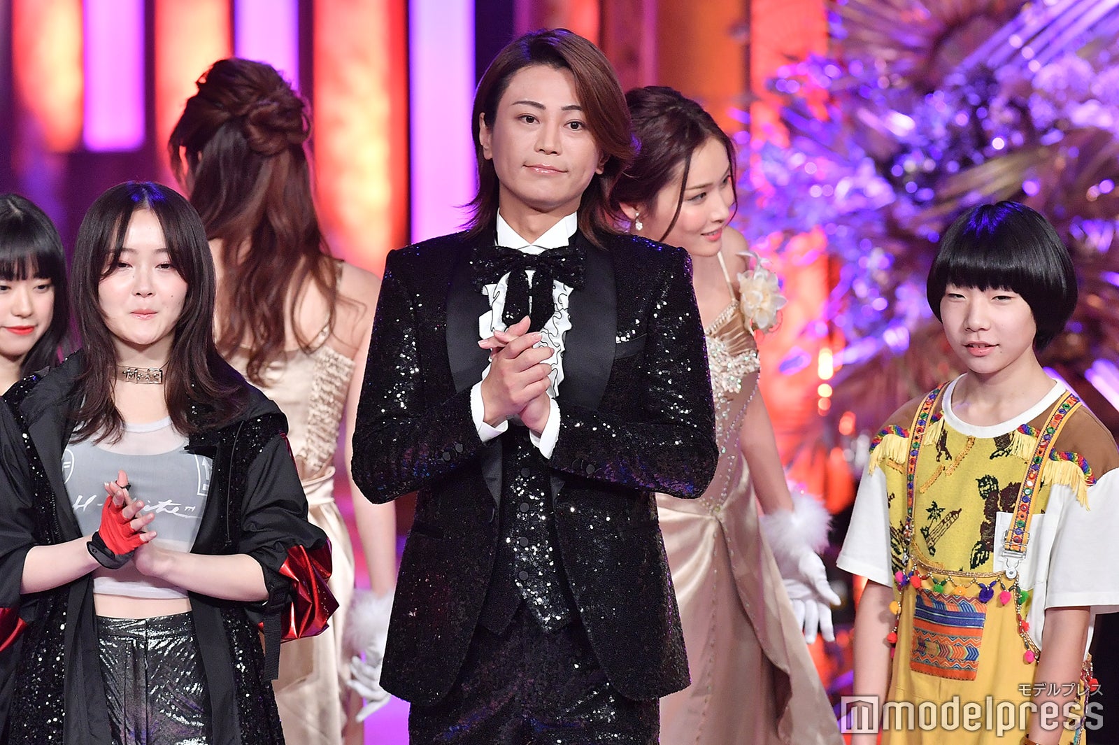 オープニング （C）モデルプレス