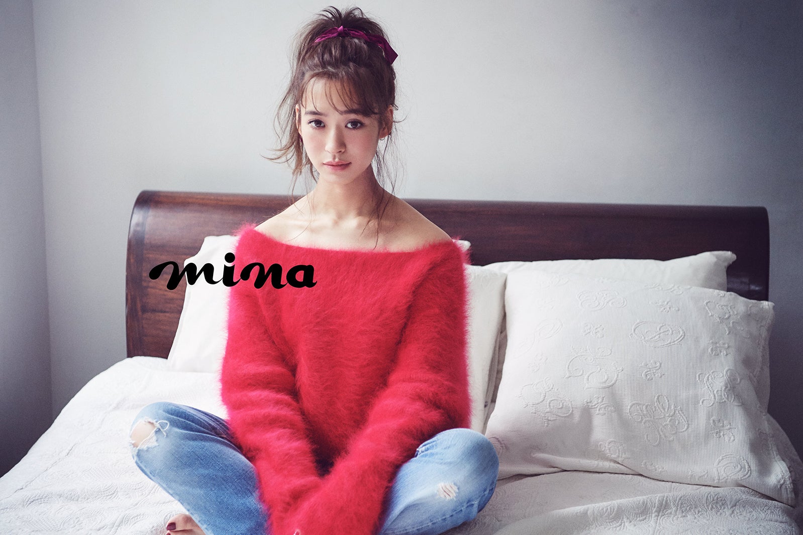 野崎萌香「mina」12月号より（画像提供：主婦の友社）