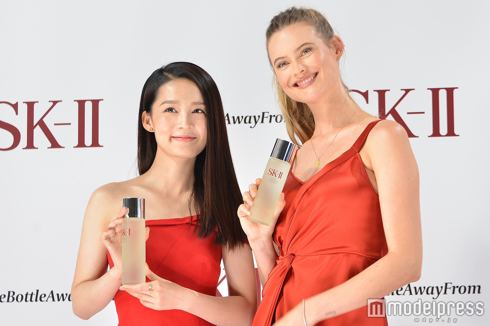 リー・チン、ベハティ・プリンスルー （C）モデルプレス