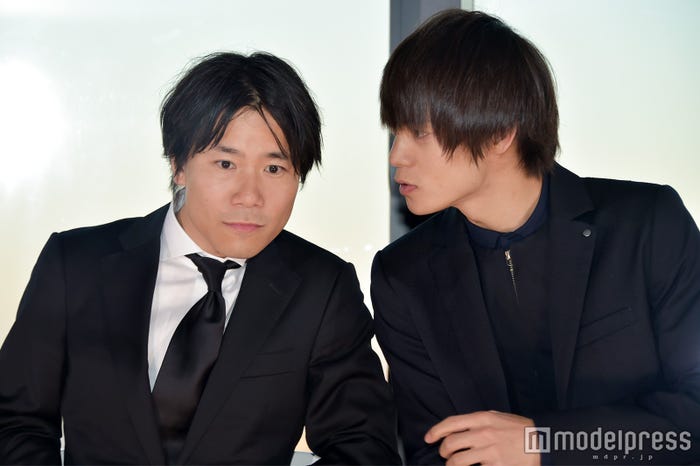 萩原健太郎監督、窪田正孝(C)モデルプレス