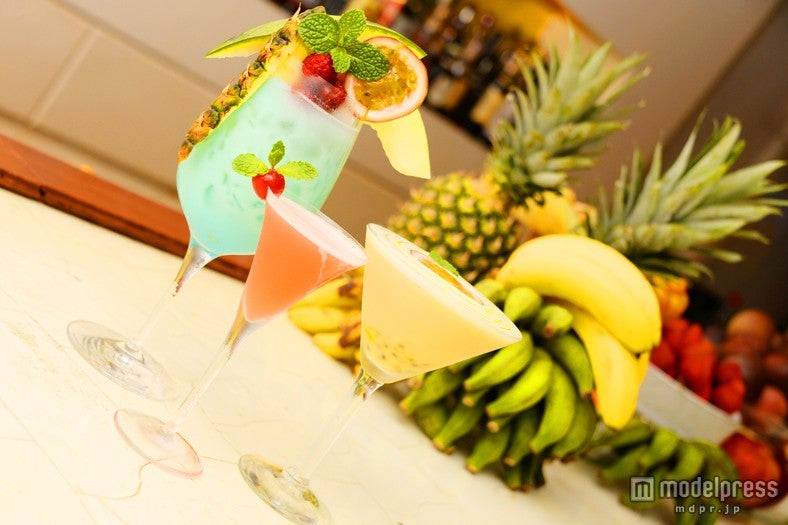 飲むだけで女子力がUPするフルーツバーって？