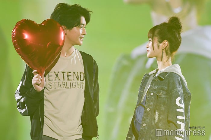 高橋文哉&生見愛瑠(C)モデルプレス