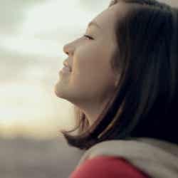 水原希子/新CM「“Tokyo Pop” Zoff Running篇」