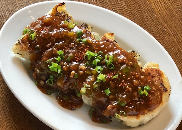 「WASH1N TOKYO」ちょい辛！ミンチたっぷりジューシー麻婆餃子／画像提供：AATJ株式会社