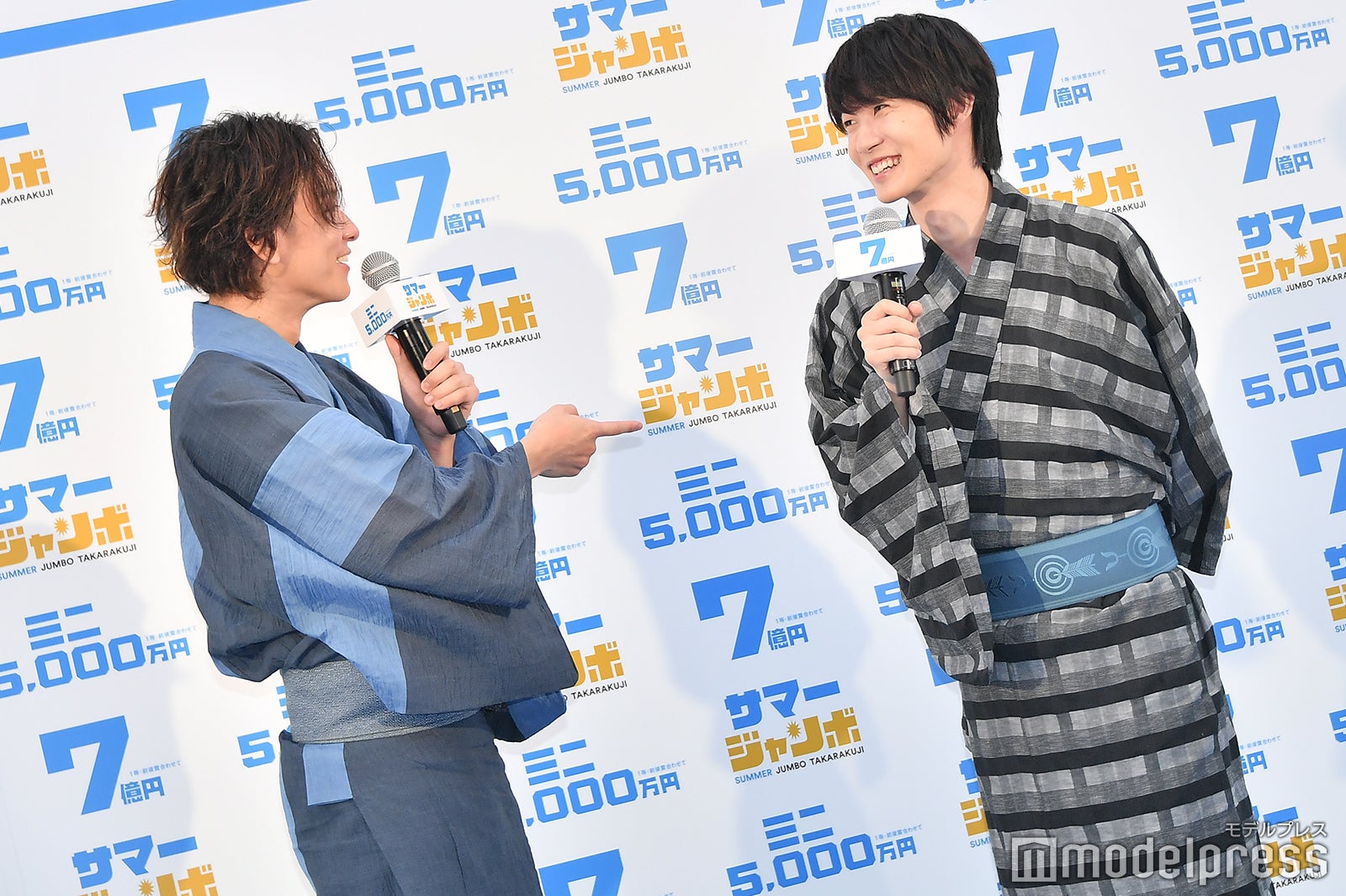 佐藤健、神木隆之介（C）モデルプレス