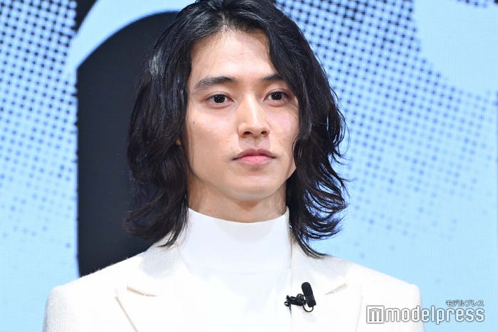 山崎賢人 (C)モデルプレス