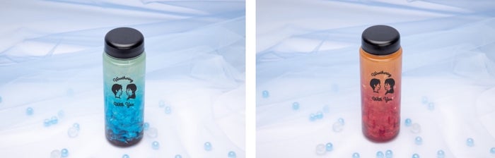 （左から）あの日の晴天(グレープフルーツ風味)　1,690円、あの日の夕焼け(クランベリー風味)　1,690円／（C）2019「天気の子」製作委員会