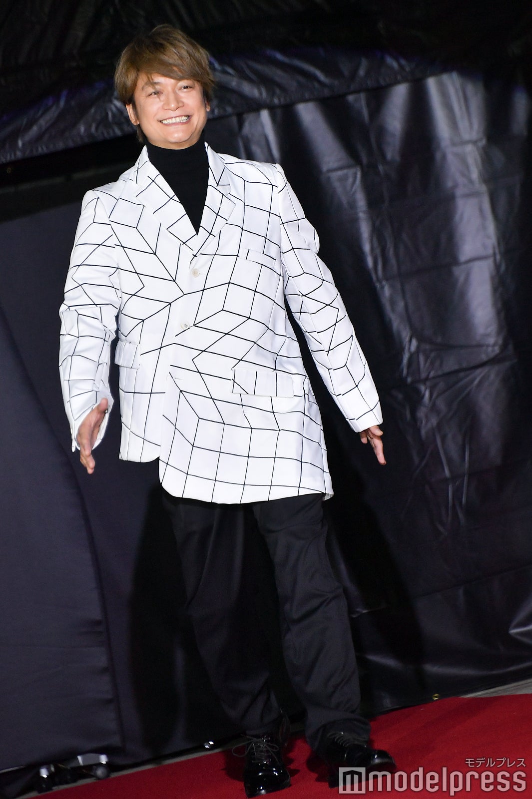 香取慎吾、登場 （C）モデルプレス