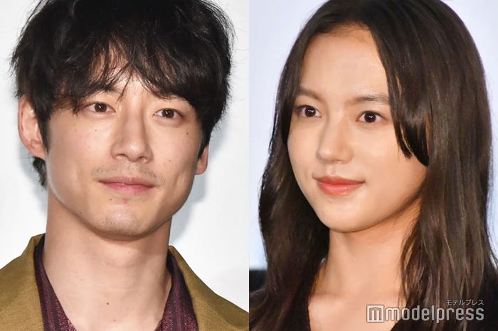 坂口健太郎、清原果耶 (C)モデルプレス