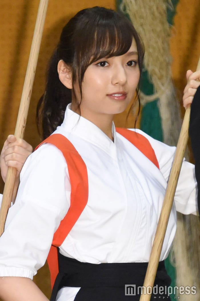 新内眞衣(C)モデルプレス