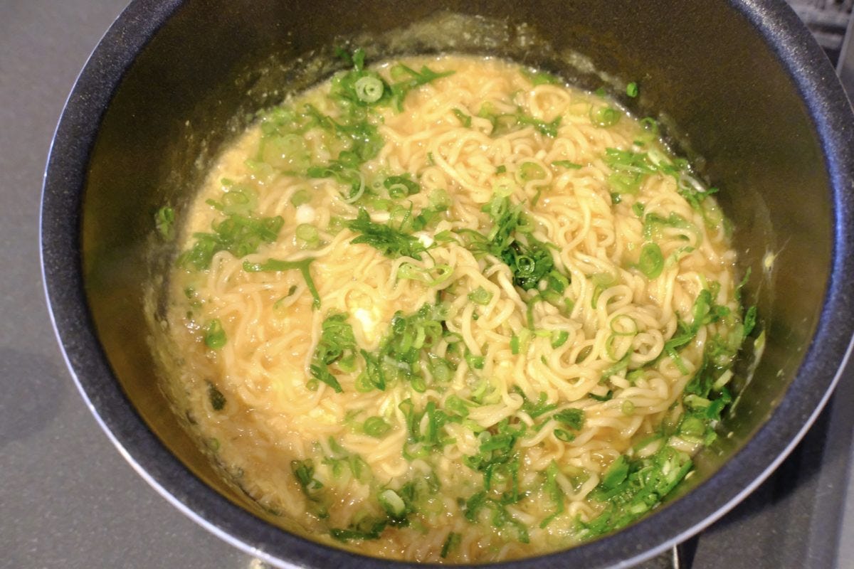 かまいたち濱家　サッポロ一番アレンジ