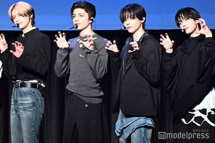 (左から)K(ケイ)、MAKI(マキ)、NICHOLAS(ニコラス)、TAKI(タキ)(C)モデルプレス