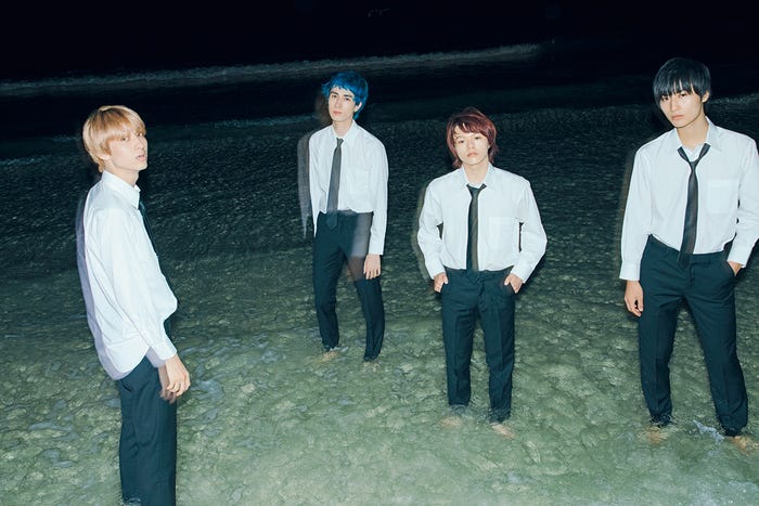 ファイヤードラゴンお気に入りカット/「WARNA (ワルナ ワルニ)」より(C)SDP