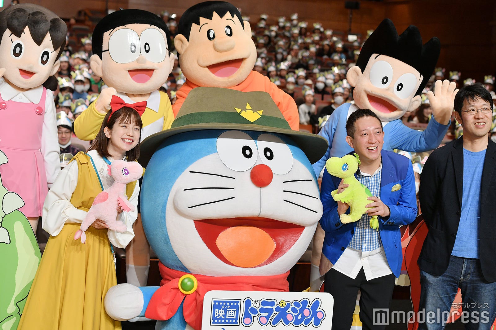 「映画ドラえもん のび太の新恐竜」完成披露舞台挨拶／弘中綾香アナ、高橋茂雄、今井一暁監督ら（C）モデルプレス