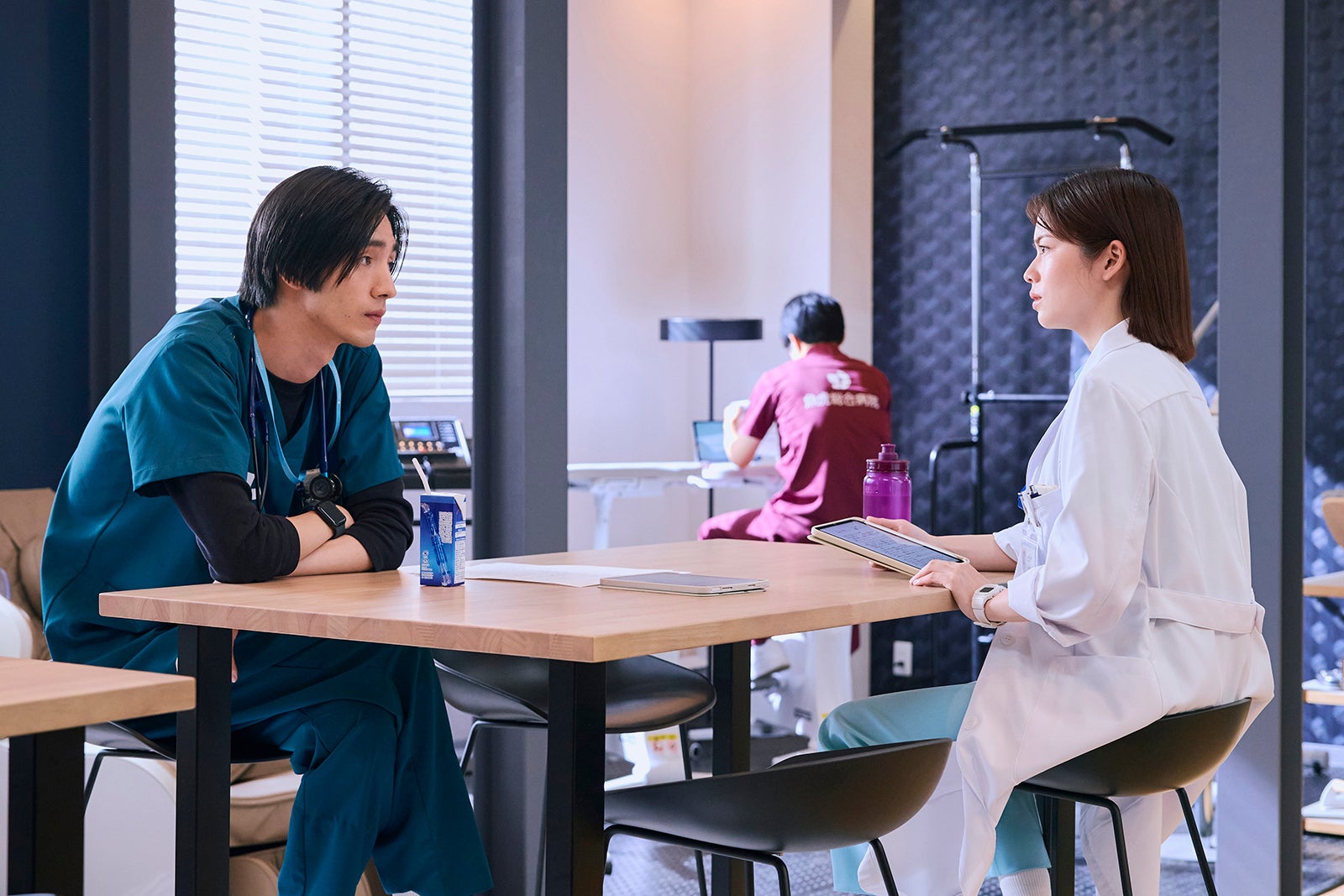 清水尋也、小芝風花「19番目のカルテ」第4話（C）TBSスパークル／TBS（撮影：加藤春日）