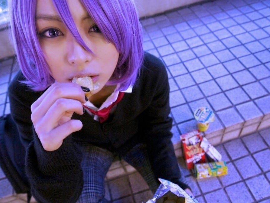 内田理央、8年前の紫髪コスプレ姿公開 「黒バス？」「クオリティ高い」と反響続々