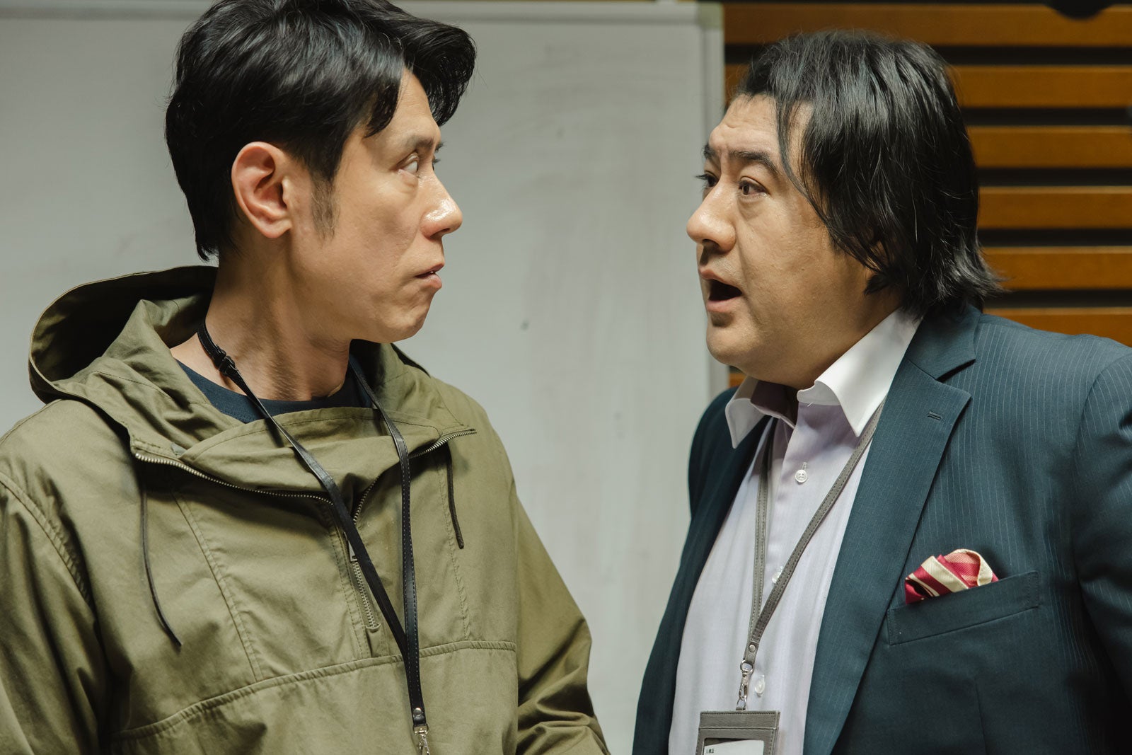 原田泰造、小手伸也「ノンレムの窓 2025・新春」より「よーい、フィクション！」（C）日本テレビ