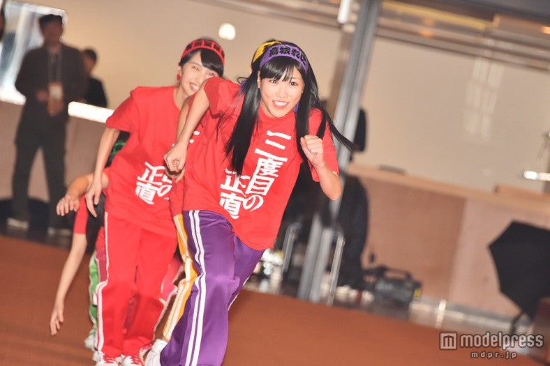 ももいろクローバーZ