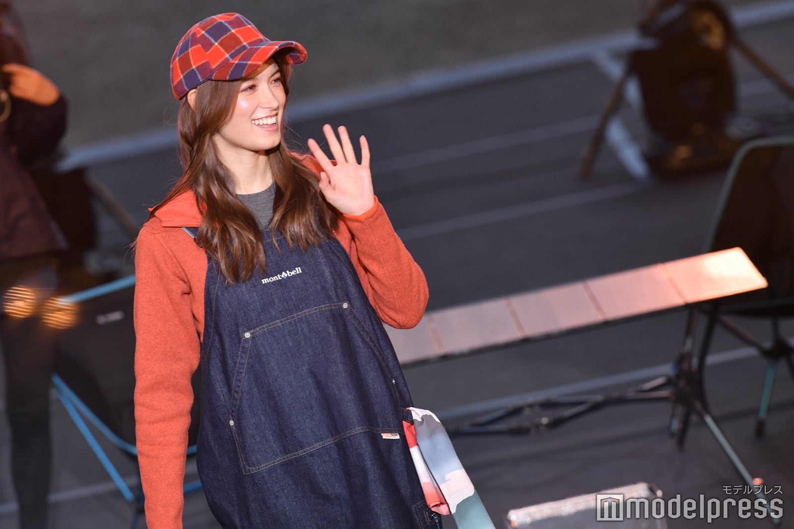 （C）モデルプレス