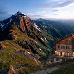 【LUCY】ブランドコンセプトキービジュアル/提供画像