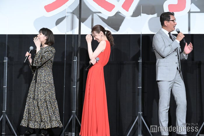 岸井ゆきの、北川景子、中井貴一 (C)モデルプレス
