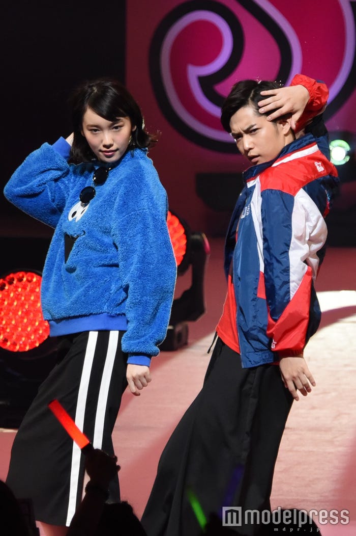 飯豊まりえ&千葉雄大(C)モデルプレス