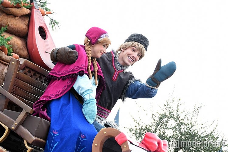 ディズニー アナ クリストフがラブラブ バレンタインに見たい アナ雪 パレード モデルプレス ディズニー アナ クリストフがラブラブ バレンタインに見たい アナ雪 パレード モデルプレス