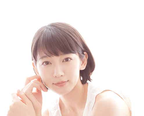 吉岡里帆、役柄脱ぎ捨て“今の姿”完全撮り下ろし 異例のロケ敢行