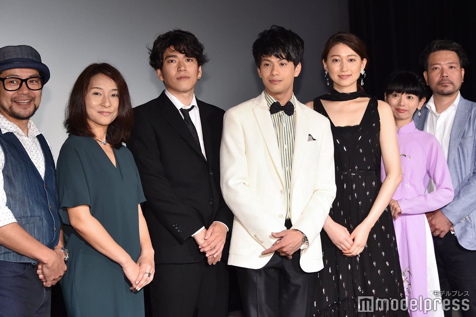 （左から）宮島真一、北川彩子、神田青、森崎ウィン、大野いと、幸地尚子、牧野裕二監督（C）モデルプレス