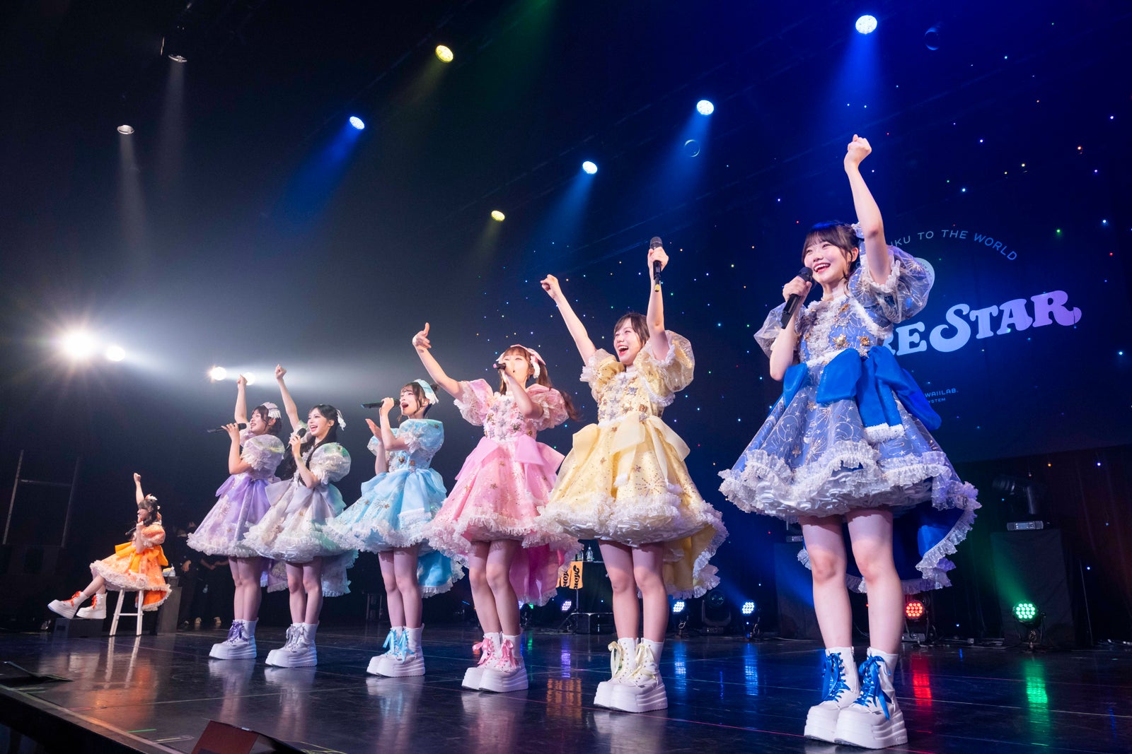 MORE STAR／撮影：ヨシモリユウナ、樋口隆宏