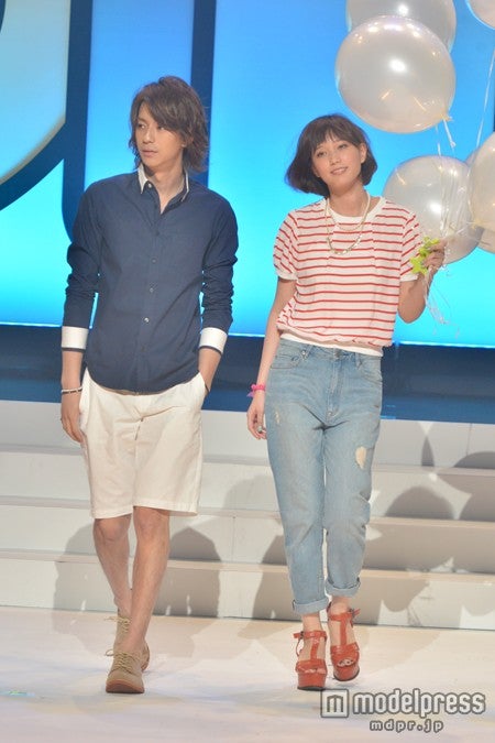 （左より）三浦翔平、本田翼