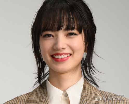 小松菜奈、第1子出産後初の公の場 監督が圧巻の美貌称賛「美しい」【わたくしどもは。】