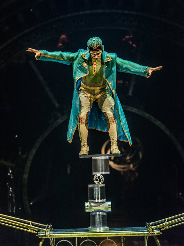 演目「ローラ・ボーラ」