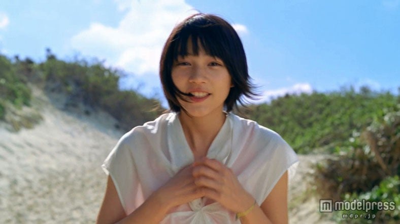 能年玲奈／「カルピスウォーター」新CM「恋の宣誓　春」編より