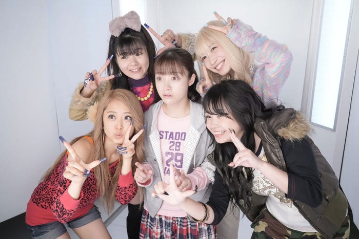 みりちゃむ、田村芽実、橋本環奈、岡本夏美、谷藤海咲(C)NHK