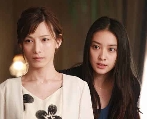 貴族探偵(相葉雅紀)の正体を探る愛香(武井咲)、名家の令嬢(加藤あい)巻き込む凄惨な事件と遭遇…月9「貴族探偵」<第5話あらすじ>