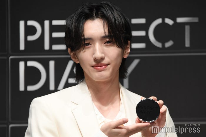 「我ながらかっこいい」と自画自賛した道枝駿佑(C)モデルプレス