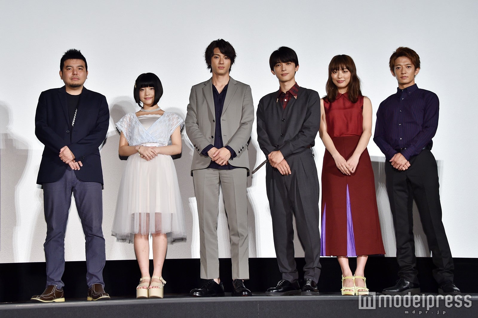 『トモダチゲーム 劇場版FINAL』完成披露イベント（左から）永江二朗監督、根本凪、山田裕貴、吉沢亮、内田理央、大倉士門（C）モデルプレス