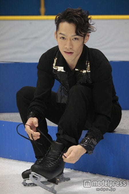 高橋大輔/「Numero TOKYO」7月・8月合併号(2012年5月28日発売)/画像提供:扶桑社